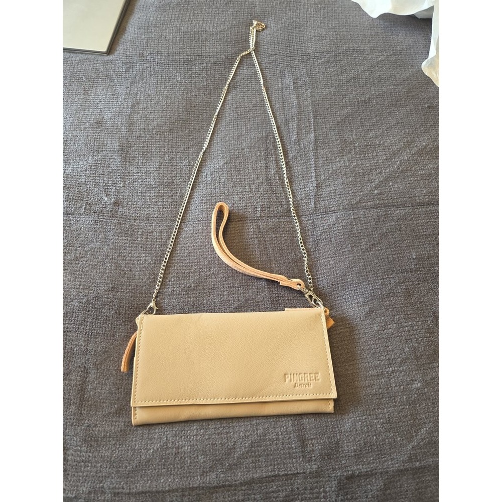 Pingree Detroit Beige Leather Crossbody Clutch Bag Wristlet Upcycled Minimalist